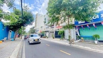 Cho thuê mặt tiền kinh doanh 8x19 quận 7