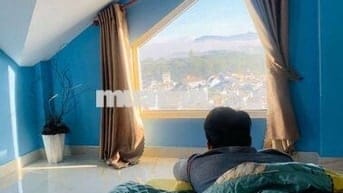 PHÒNG VIEW TOÀN THÀNH PHỐ & NÚI LANGBIANG NGẮM HOÀNG HÔN TẠI  PHÒNG 🌄