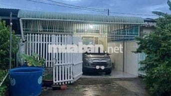 Kẹt Cần bán gấp căn nhà cấp 4 ở Đ. Nguyễn Thị Lắng 120m2 SHR giá 855tr