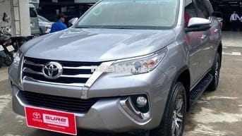 Toyota Fortuner 2020 máy xăng màu bạc xe zin chuẩn