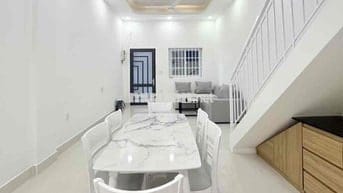 BT  ĐINH BỘ LĨNH 52m2 ( 4.3x11) 3 PN . 2 phút ra quận1 chỉ hơn 3 tỷ