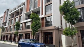 Bán liền kề Phân Khu ánh Dương AD19-Vin 3, DT 64m- MT4m , giá 9,7 tỷ, 