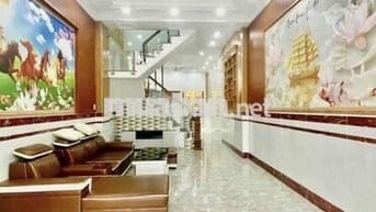 Nhà Mố Sạch Sẻ DT 120m2 1Trệt 1Lầu 2Pn 3Wc Sân Đậu Ôtô Hẻm Xe Tải