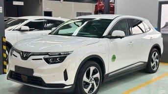 Sẵn lô VF8s 2024 mua Pin CATL Đủ màu Odo < 50km