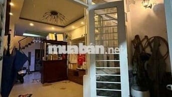 Cho thuê nhà nguyên căn.Đường Cách Mạng Tháng Tám.Phường 13.Quận 10.