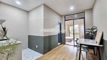 CĂN HỘ TÁCH BẾP BAN CÔNG LỚN QUẬN 4,  KHÁNH HỘI, GẦN HOÀNG DIỆU, Q1