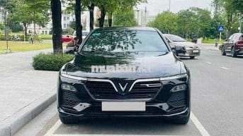 Vinfast Lux A2.0 2022 Plus 4 vạn km!