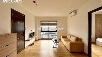 CHO THUÊ CHDV 1PN CỰC RỘNG FULL NỘI THẤT BAN CÔNG THOÁNG NGAY HỒ TÂY