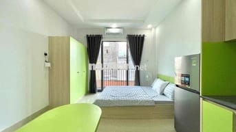 Căn Hộ Full Nội Thất Ban Công Gần Chợ Bà Chiểu Ngay Nơ Trang Long