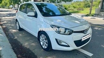⭐️ Hyundai i20 1.4AT sx 2013 odo 65.000km
