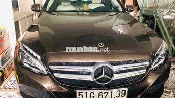 xe nữ chạy, cẩn thận, không có nhu cầu đi nữa cần