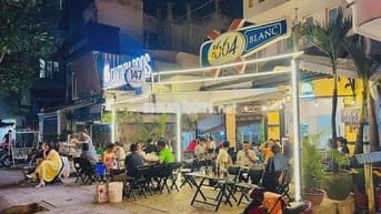 SANG QUÁN NHẬU GIÁ RẺ - MỚI, ĐẸP, NGAY TRUNG TÂM QUẬN 1