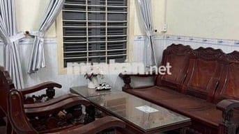 Về quê bán nhà c4, 125m2 gần cây xăng 26