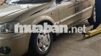ford laser 1.6 mua bán bao công chứng sang tên