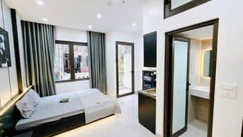 Bán nhà Hai Bà Trưng, 8 tầng thang máy, 100m2, có hầm, ô tô tránh. 