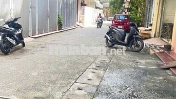 Cho thuê nhà 75m² x 4,5T, Trần Quý Cáp,ô tô đỗ cửa, giá 18tr/th.