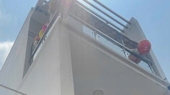 Bán nhà 2 lầu, hẻm riêng tư cạnh PNJ – ACB, Ngay Đại Lộ Đồng Khởi