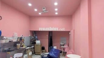 Cho thuê mb mặt tiền rộng 40m2 ngay Lê Quang Định