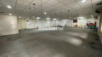 cho thuê măt bằng và kho đường huynh tân phát Quận 7