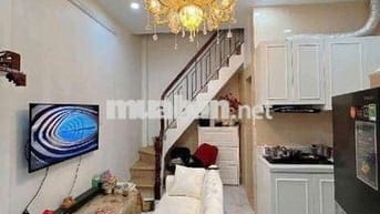 Nhỉnh 7 tỷ – Nhà phố Quán Thánh, lõi phố cổ, 5 tầng,
Lô góc