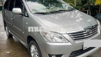 Cần bán innova 2013E