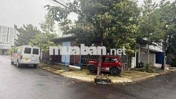 kho đôi 2MT phạm Đức sơn p16q8 DT 350m giá 40tr