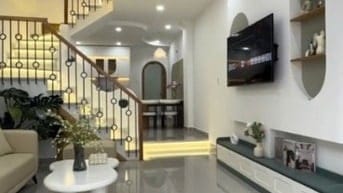 Bán nhà khu bờ kè Hoàng Việt, P4, Tân Bình. DT 49m2 giá 1 tỷ 690 SHR