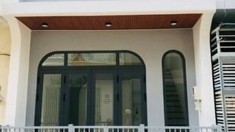 Nhà 2 tầng khu Cảnh vệ- khu an ninh số 1