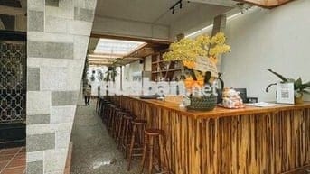 CHO THUÊ BIỆT THỰ SÂN VƯỜN TRẦN NHẬT DUẬT, Q1 – DT 14x24M, TRỆT, 70TR