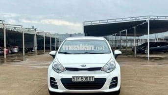 🆘🆘🆘RIO 1.4L 10/2015 Hatchback Nhập Hàn Quốc Zin99%