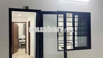 PENTHOUSE FULL NỘI THẤT BAN CÔNG SÂN THƯỢNG NHÀ MỚI PHÒNG ĐẸP RỘNG