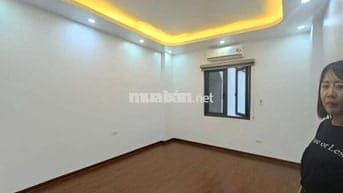 BÁN NHÀ   TĂNG THIẾT GIÁP – 5T THANG MÁY – Ô TÔ ĐỖ CỬA – GIÁ CHỈ 9 TỶ