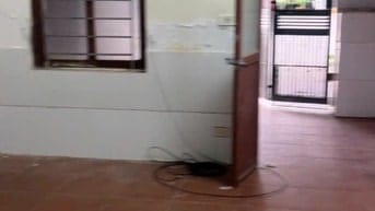 Chính chủ bán nhà trục chính đường Lạc Hồng trước cổng trường học