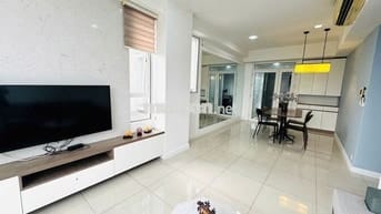 2PN Sunrise city, Căn góc 99 m2, view đông, Nhà đẹp, 7.9 tỷ