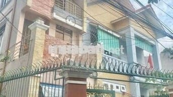 Cho Thuê Nhà Hẻm Oto Phường Thắng Nhất : 6,5tr 3PN Rộng