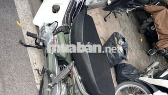 Xe máy Honda Dream đời 1994 màu xanh rêu