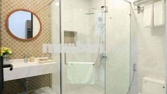 CHO THUÊ VILA SÂN VƯỜN ĐƯỜNG CHÍNH HỮU , GẦN BIỂN MỸ KHÊ