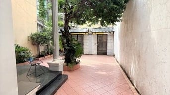 VIP Biệt thự Cộng Hoà, 240m2 sân vườn 3 Tầng, ngay CV Hoàng Văn Thụ TB