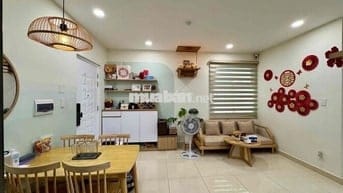 Chuyển nhà mới bán căn 2pn 2wc full nội thất, ban công ĐN cc Dreamhome