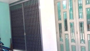 Cho thuê nguyên căn 3,5x10 đúc 2 lầu 3PN 3WC hẻm 3m thông XVNT P21 BT