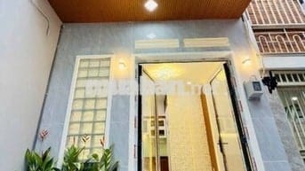 BÁN NHÀ NHỎ ĐẸP ĐÔNG HỒ P4 Q8 - HẺM BA GÁC - 2 TẦNG 2PN - NHỈNH 2 TỶ.