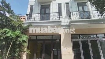 Nhà mặt tiền Trịnh Đình Trọng, Tân Phú, 56m2, 4 tầng, vị trí đắc địa