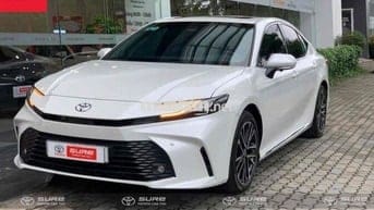 Toyota Camry 2024 2.0Q - 16.000 km