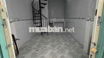 Nhà 2 lầu, điện nước đều giá chính thức chỉ 3tr2