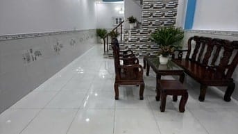 Bán nhanh căn nhà 4,5x14 tặng full nội thất gần 200triệu gần sân bóng