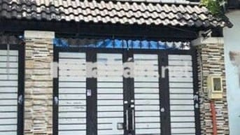 Cho Thuê Nhà Đường Hiền Vương, Tân Phú ( 7x15m - Nhà Rộng Có Sân )