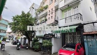 HXH Hoàng Hoa Thám 3,4 x 15 xe đậu trong nhà, 4PN 5 WC 2 tầng 9,9 tỷ