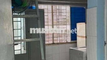 phòng trọ 20m2 đường đoàn văn bơ Quận 4