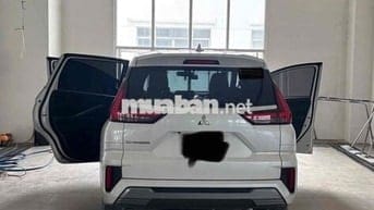 Xpander Premium 2025 odo 8100km