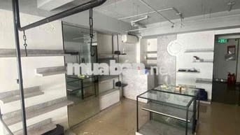 Cho thuê mặt bằng trung tâm Q1 cả p.kho chỉ 35tr